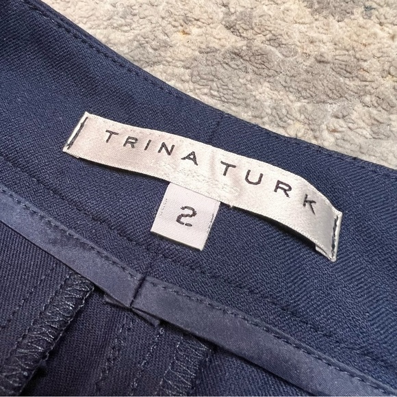 TRINA TURK Navy Flat Front‎ Shorts Size 2 - Picture 4 of 8